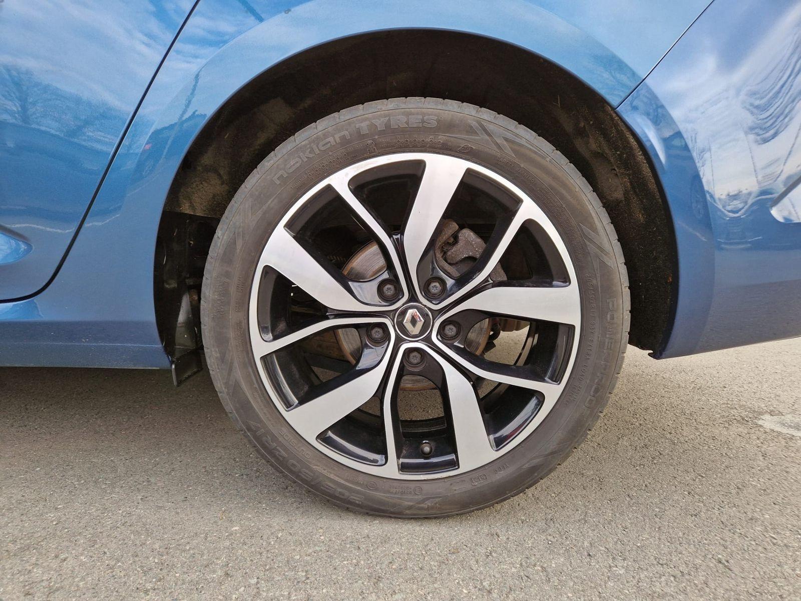 Renault Megane IV Grandtour BOSE-Edition Navi Sitzheiz.