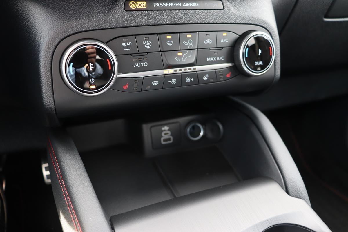 Ford Kuga 2.5 Duratec Hybrid FHEV St-Line FWD (EURO 6d)