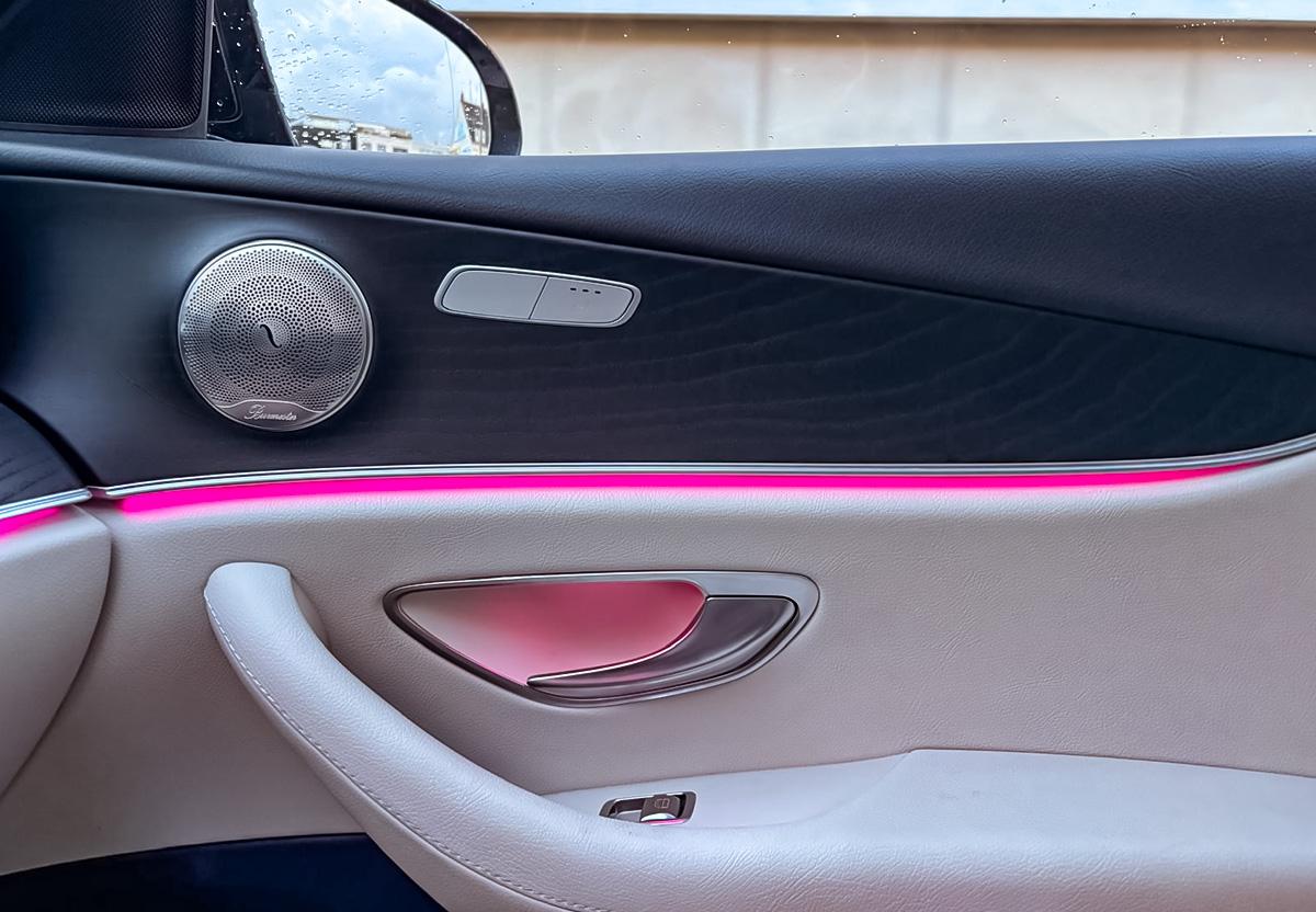 Mercedes-Benz E 400 d AMG Line 4Matic WIDE PANO SHZ PDC RFK