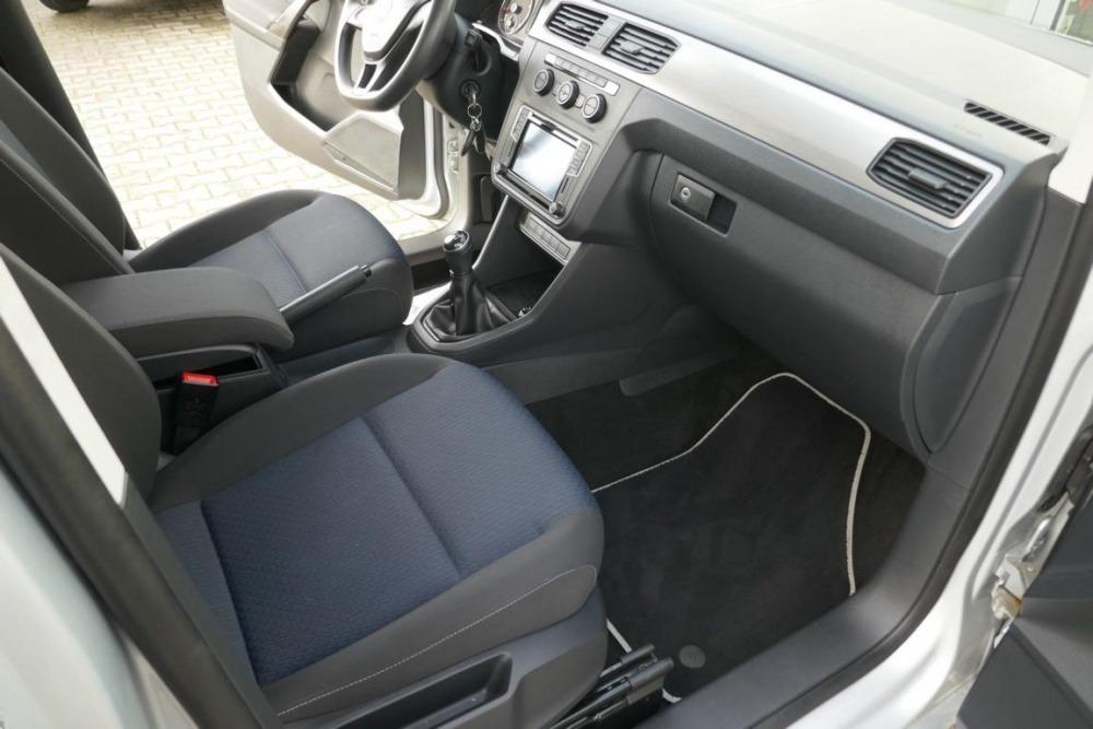 Volkswagen Caddy TRENDLINE 62kW ParkAs. Stdhzg Navi Kamera