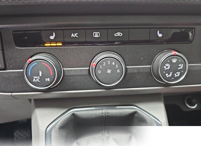Volkswagen T6.1 Kombi 2.0 TDI L2H1 KLIMA 9-SITZE HECKFLÜGELTÜREN