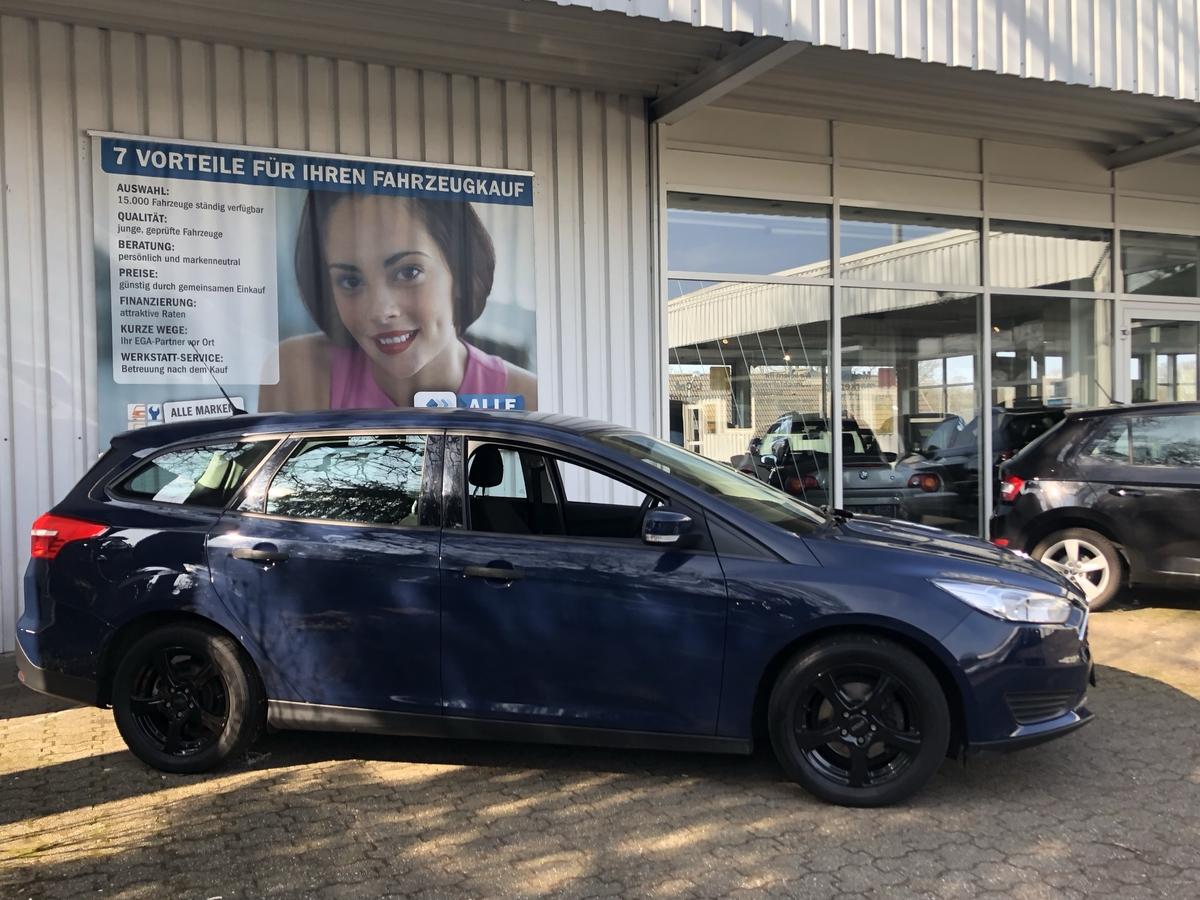 Ford Focus 1.0 EcoBoost*Ambiente*AHK*ALU FELGEN*KLIMA*3 Hand