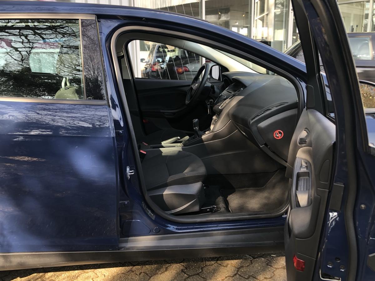 Ford Focus 1.0 EcoBoost*Ambiente*AHK*ALU FELGEN*KLIMA*3 Hand