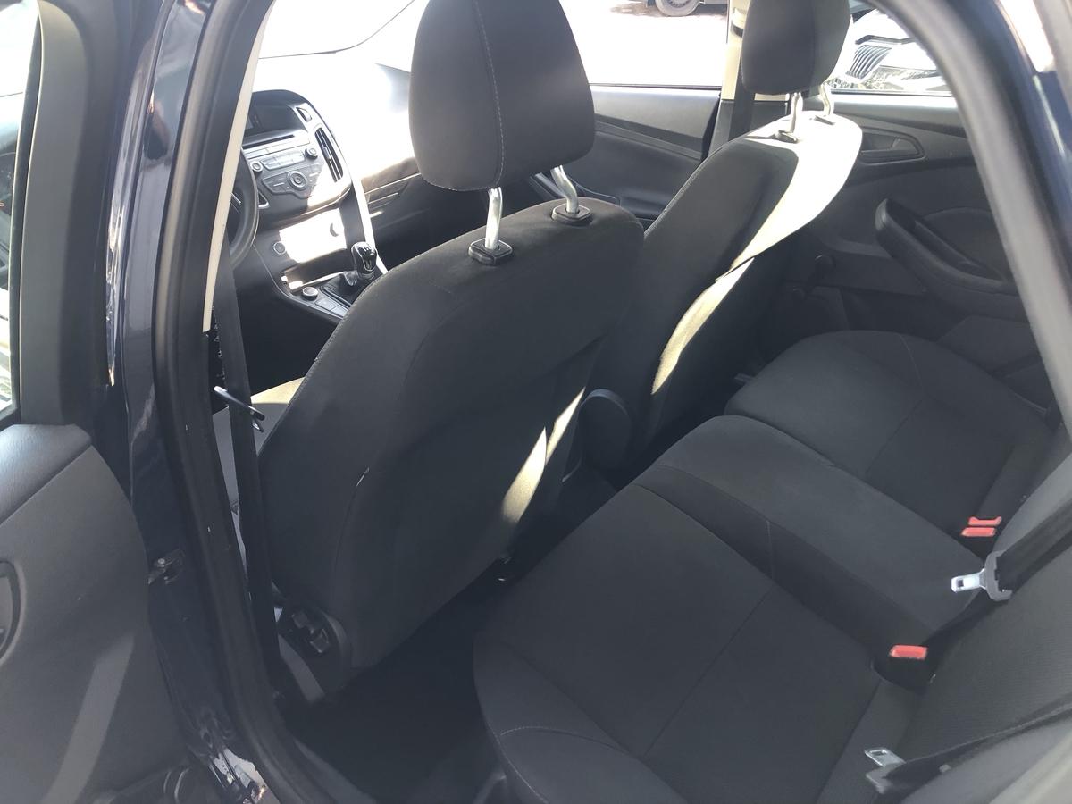 Ford Focus 1.0 EcoBoost*Ambiente*AHK*ALU FELGEN*KLIMA*3 Hand