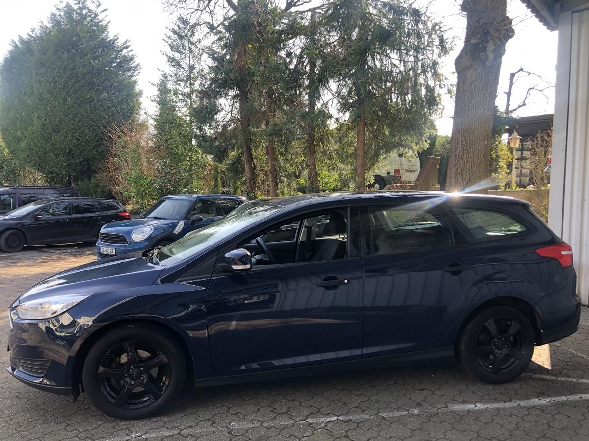 Ford Focus 1.0 EcoBoost*Ambiente*AHK*ALU FELGEN*KLIMA*3 Hand