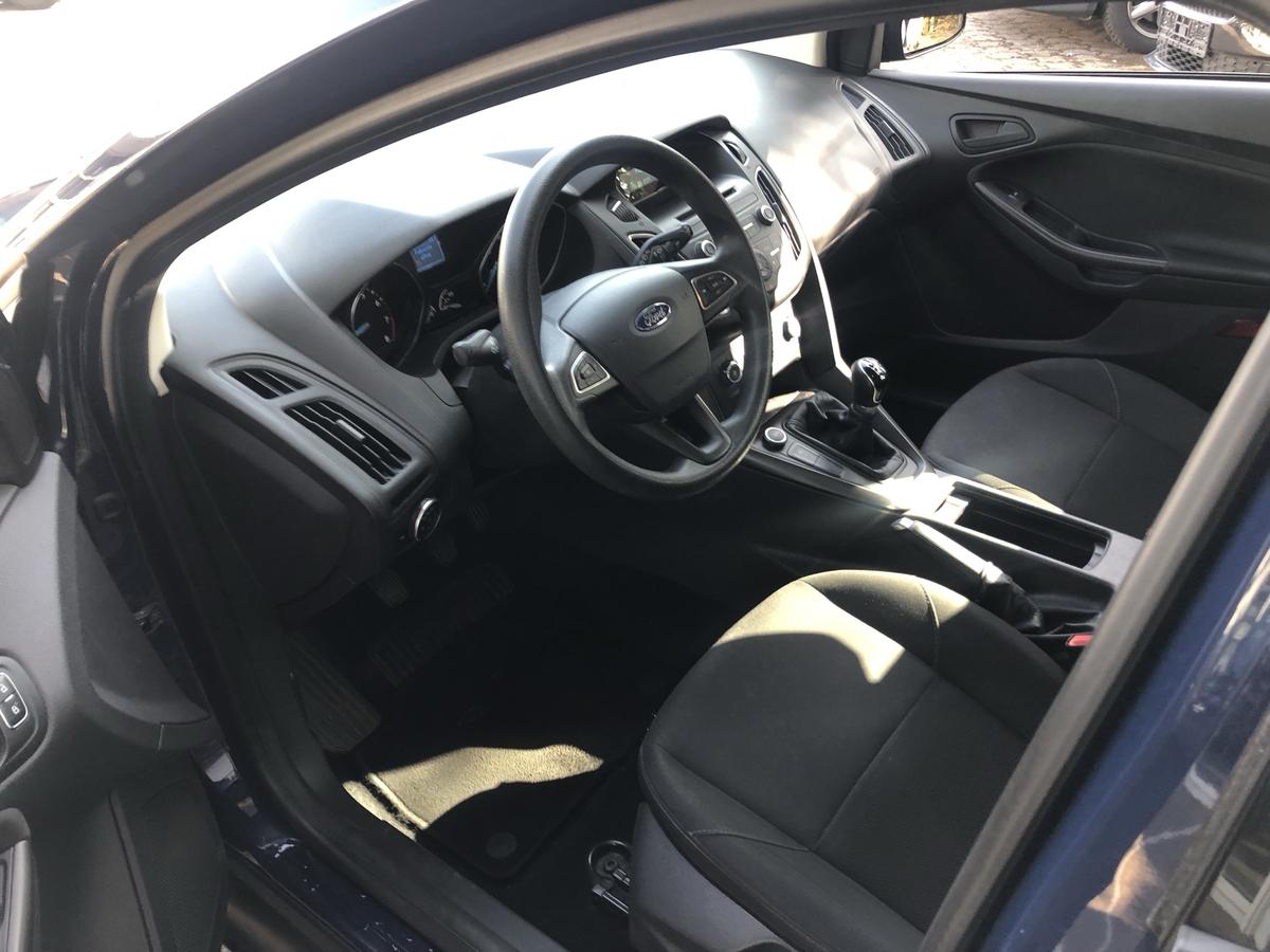 Ford Focus 1.0 EcoBoost*Ambiente*AHK*ALU FELGEN*KLIMA*3 Hand