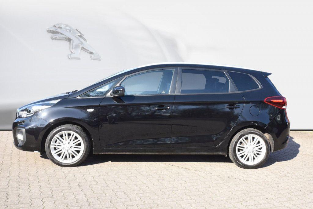 Kia Carens Dream Team
