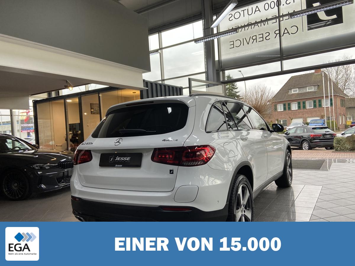 Mercedes-Benz GLC 300 e AMG Line 4M Night-Paket LED MBUX