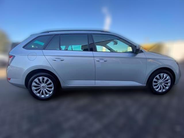 Skoda Fabia Combi Ambition 1.0 TSI Navi PDC SitzHZG Tempo APP