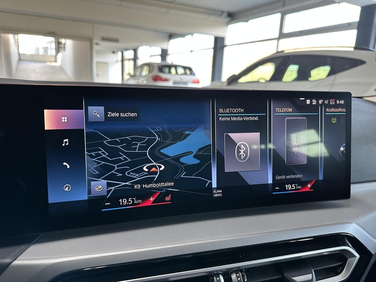 BMW 320i Limousine Standheizung LED el Sitze  PDC 