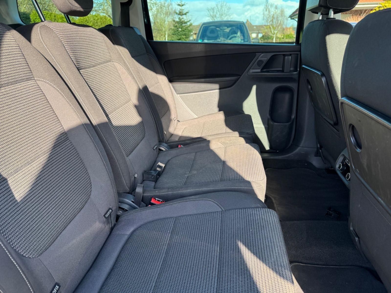 Volkswagen Sharan 2,0 TDI Comfortline AHK NAVI SHZ 7-SITZER