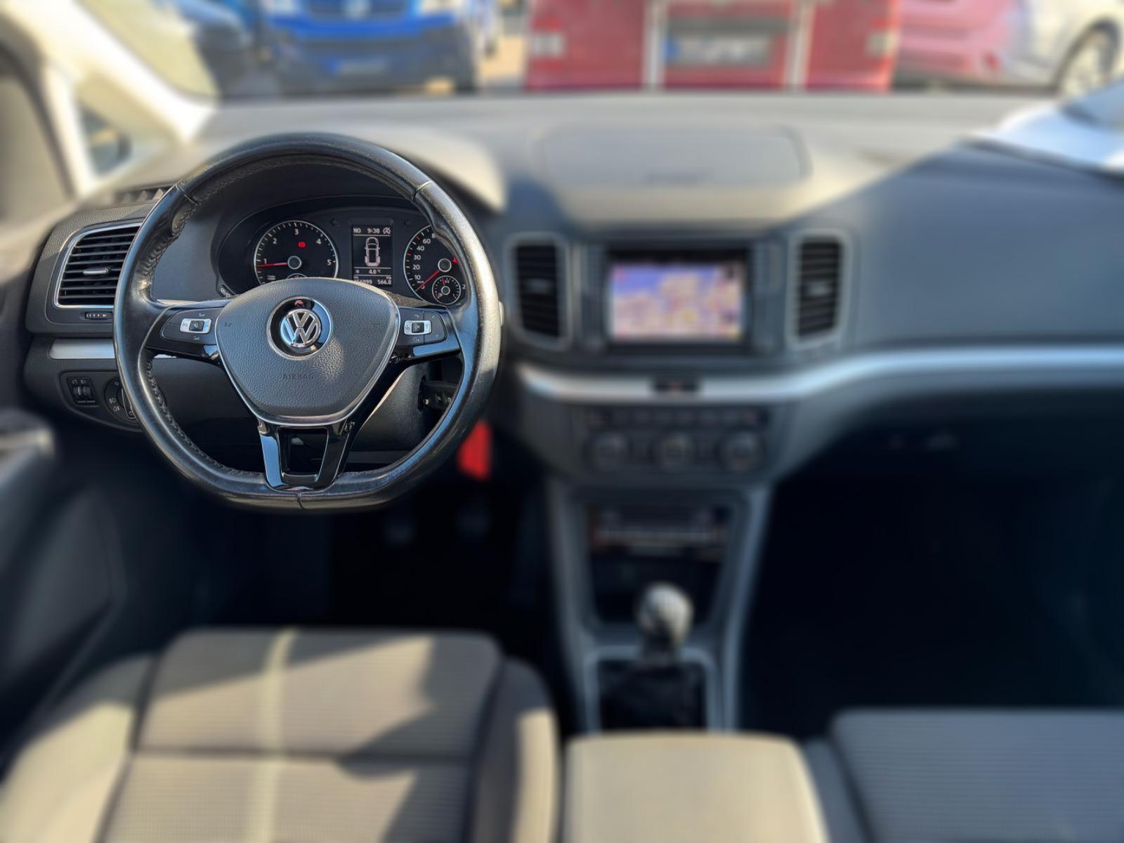 Volkswagen Sharan 2,0 TDI Comfortline AHK NAVI SHZ 7-SITZER