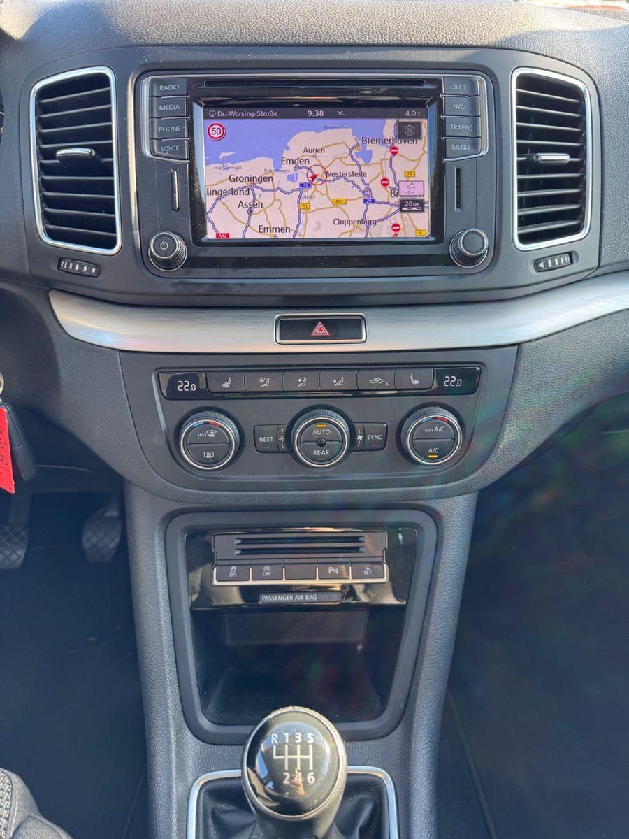 Volkswagen Sharan 2,0 TDI Comfortline AHK NAVI SHZ 7-SITZER