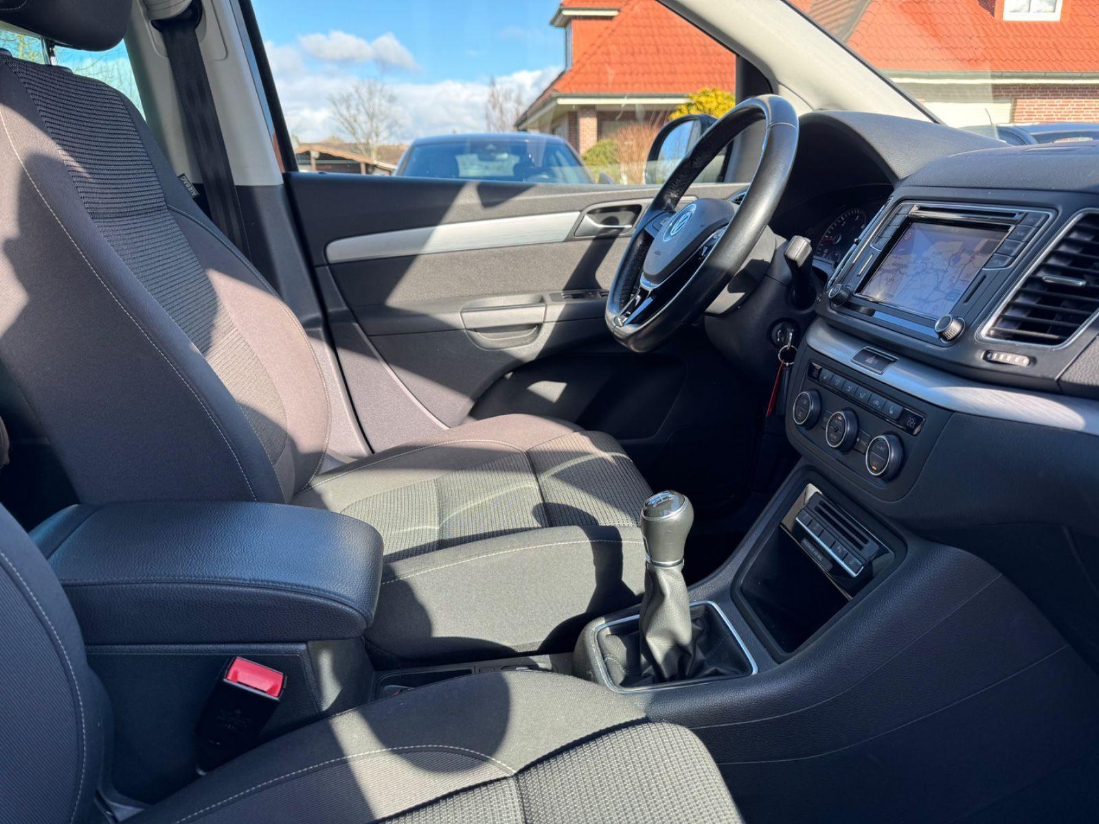 Volkswagen Sharan 2,0 TDI Comfortline AHK NAVI SHZ 7-SITZER