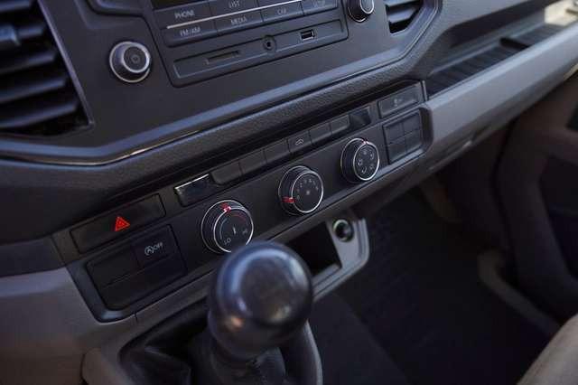 Volkswagen Crafter Pritsche 35 DOKA*L3*Lang*RWD*AHK*7-Sitze