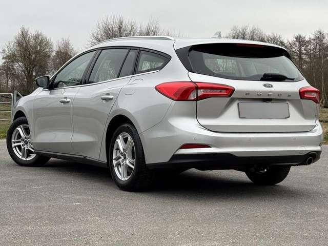 Ford Focus Turnier Cool & Connect LED*NAVI*AHK*SHZ