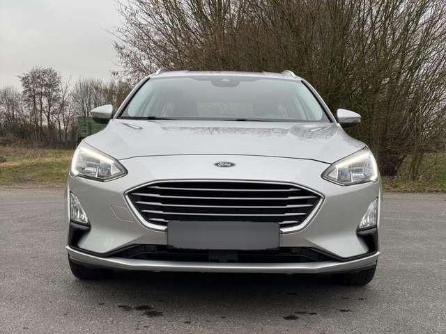 Ford Focus Turnier Cool & Connect LED*NAVI*AHK*SHZ