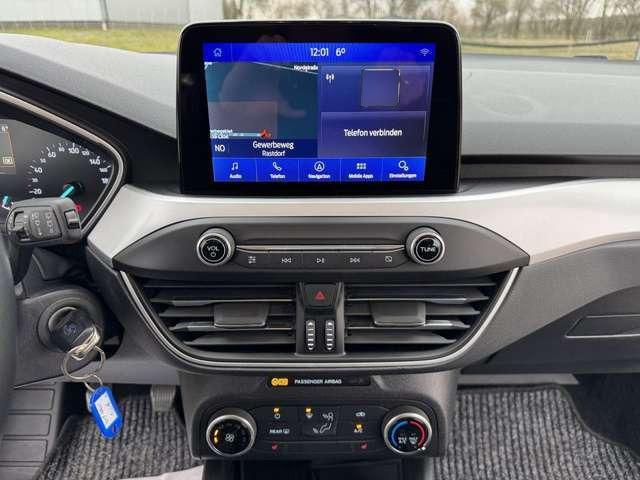 Ford Focus Turnier Cool & Connect LED*NAVI*AHK*SHZ