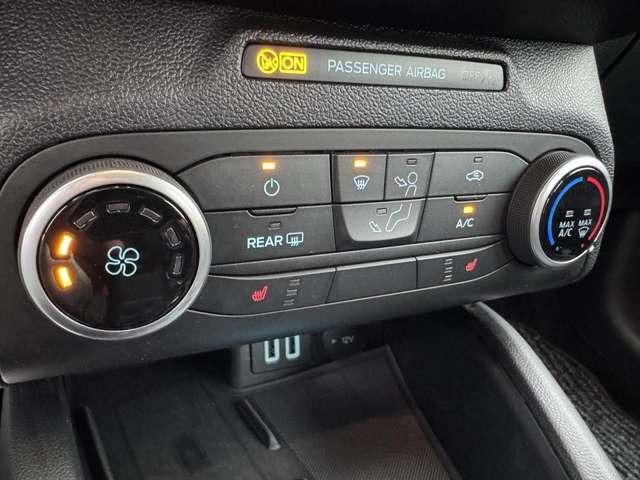 Ford Focus Turnier Cool & Connect LED*NAVI*AHK*SHZ