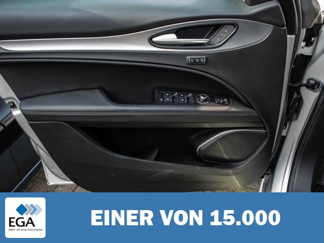 Alfa Romeo Stelvio Veloce Allrad AD El. Fondsitzverst. Navi Leder Memory Sitze