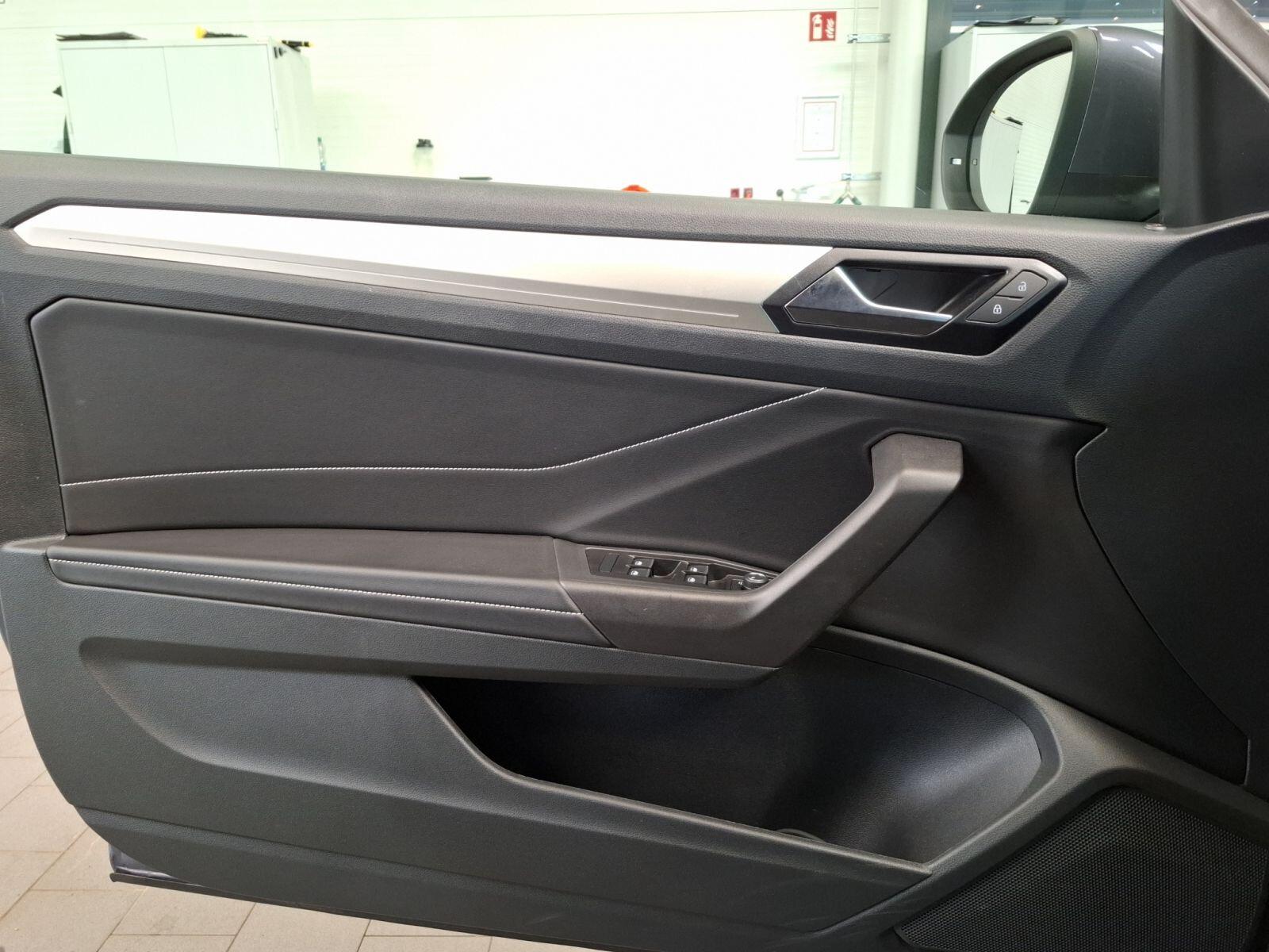 Volkswagen T-Roc MOVE 1.5 TSI 7-Gang DSG