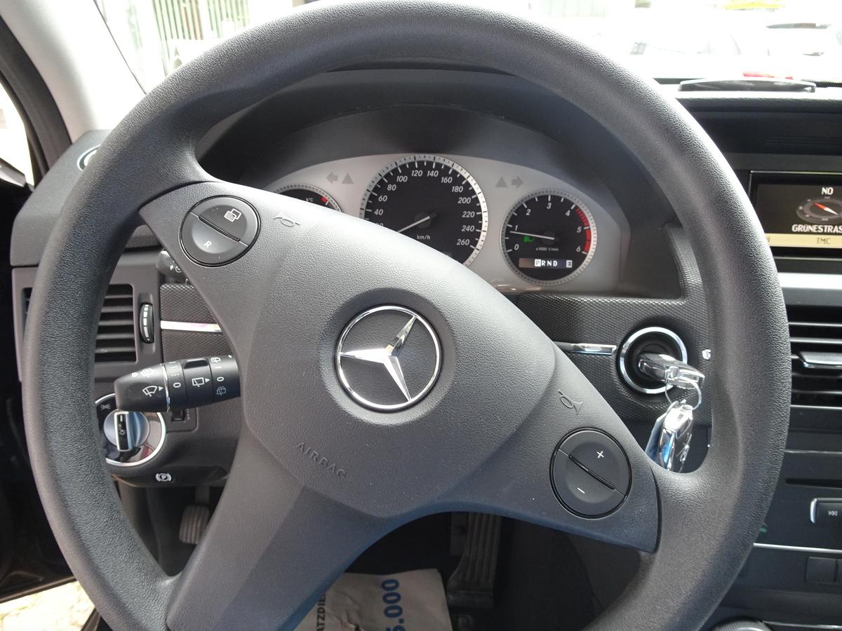 Mercedes-Benz GLK 220 CDI BE  4 MATIC*NAVI 50APS*PTS v+hi*SHZ*ALU*THERMATI