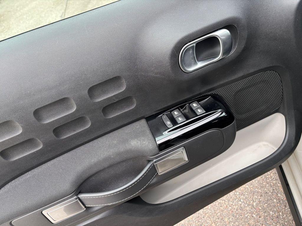 Citroën C3 1.2 PureTech 82/83 Shine Stop&Start RFK+KLIMA