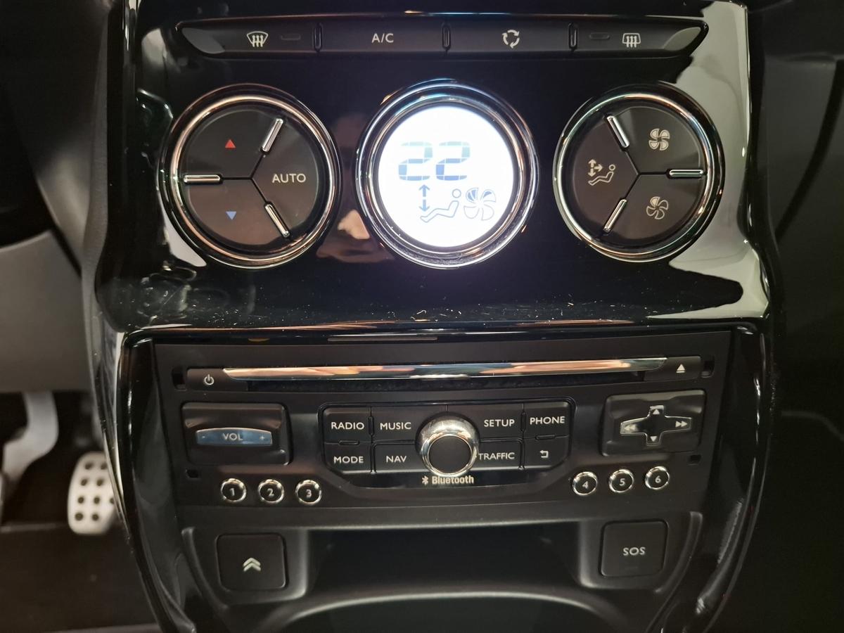 Citroën DS3 1.6TDI gepflegt wenig Kilometer NAVI