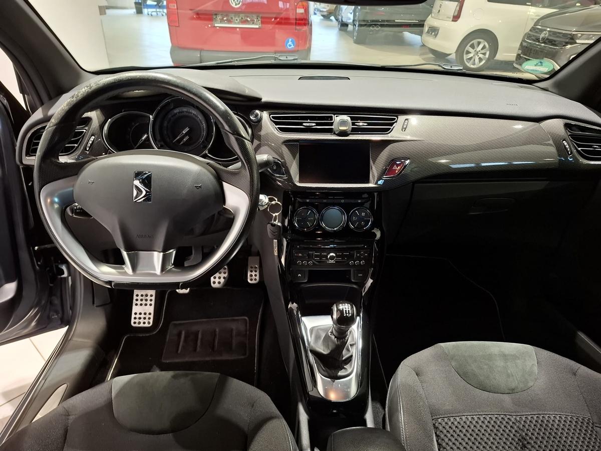 Citroën DS3 1.6TDI gepflegt wenig Kilometer NAVI