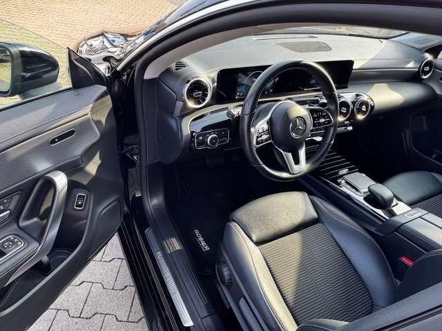 Mercedes-Benz CLA 220 d Shooting Brake *MBUX*KAM*AHK*TOP*