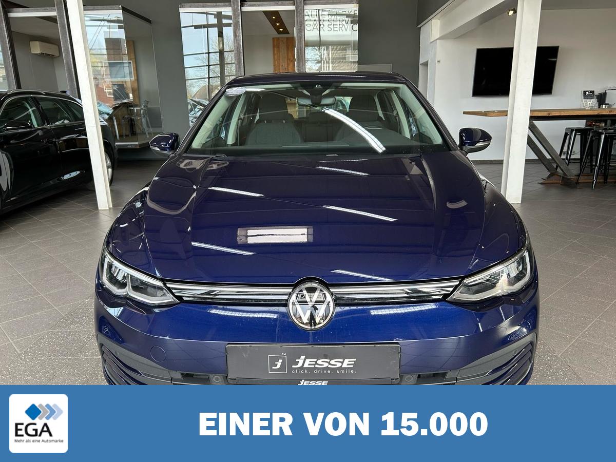 Volkswagen Golf VIII 1.0 eTSI Life LED ACC Virtual Navi