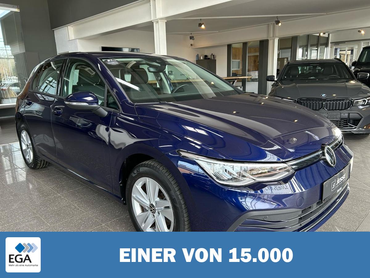 Volkswagen Golf VIII 1.0 eTSI Life LED ACC Virtual Navi