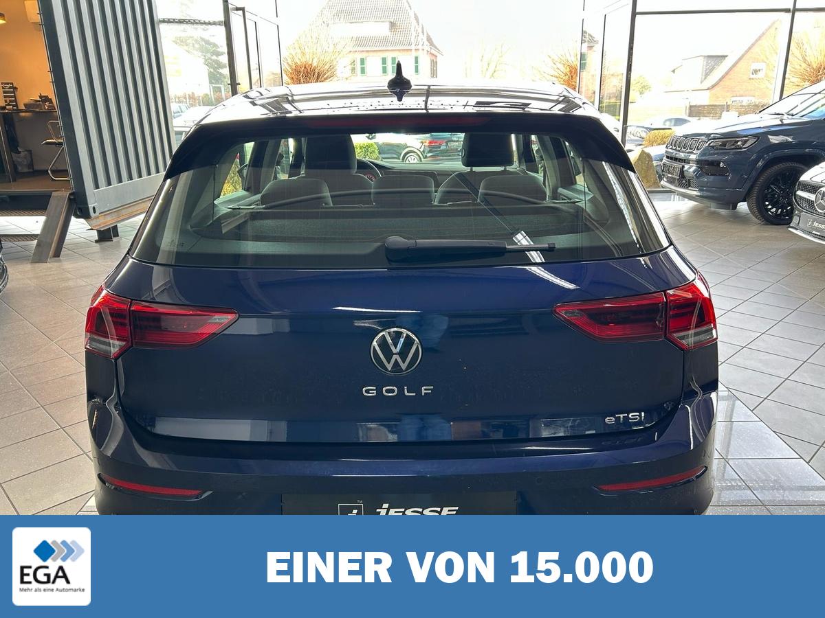 Volkswagen Golf VIII 1.0 eTSI Life LED ACC Virtual Navi
