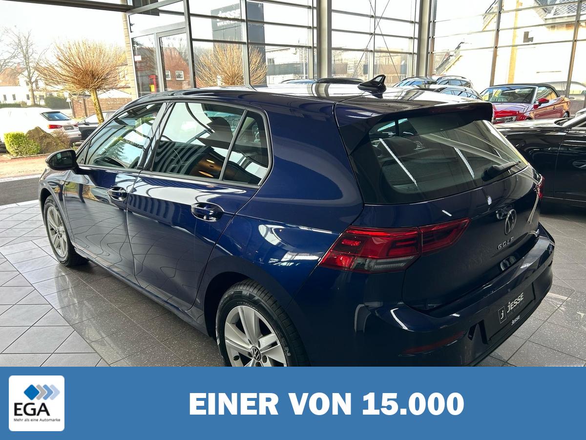 Volkswagen Golf VIII 1.0 eTSI Life LED ACC Virtual Navi