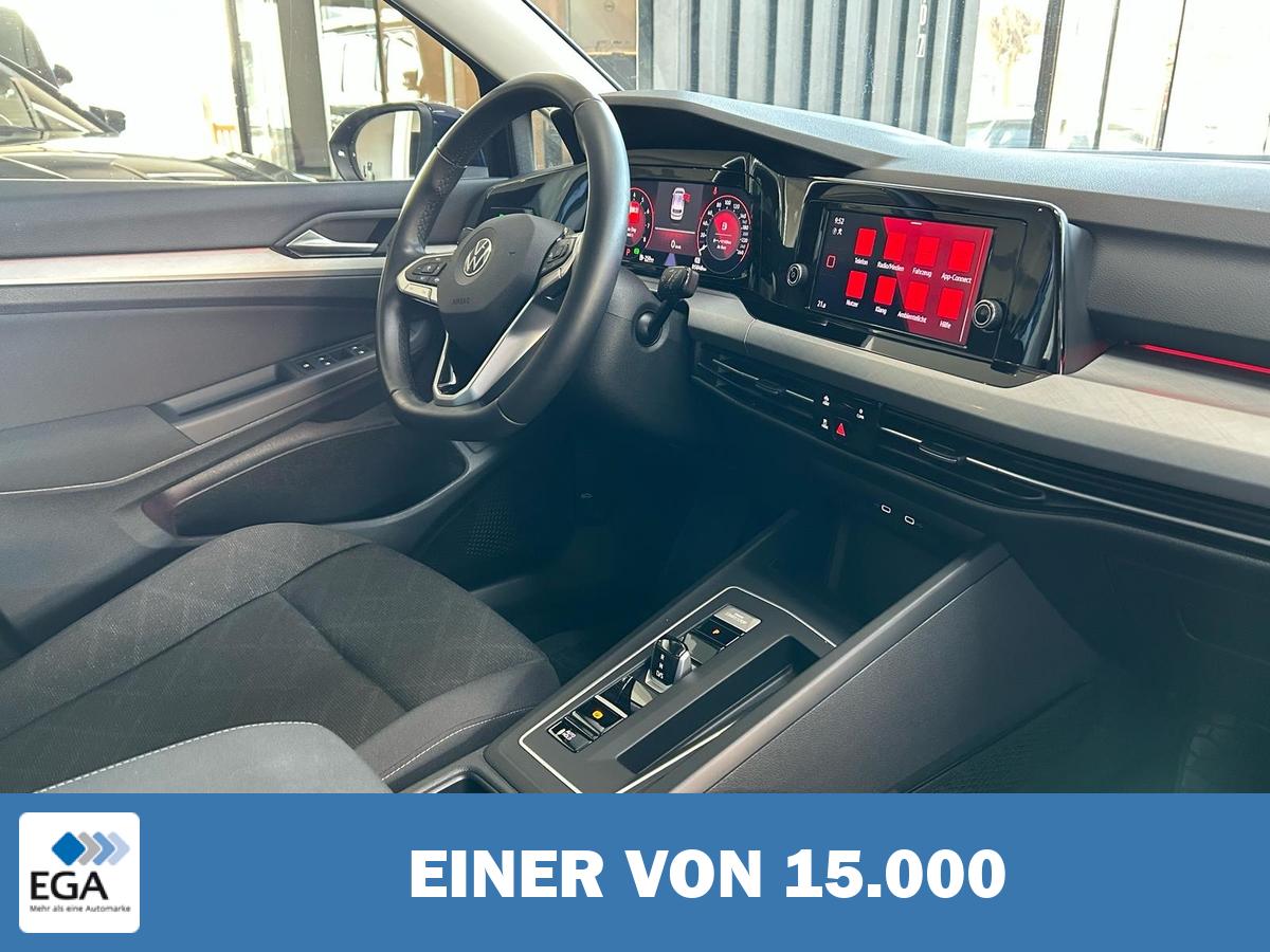 Volkswagen Golf VIII 1.0 eTSI Life LED ACC Virtual Navi