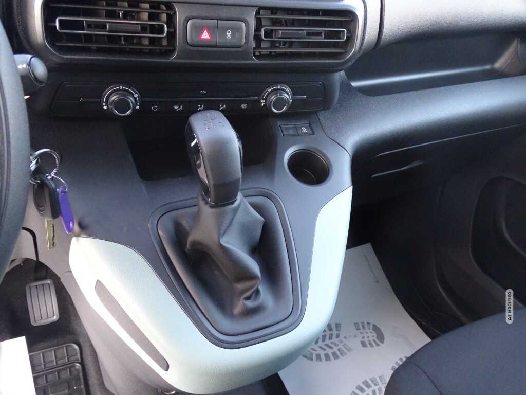 Citroën Berlingo XL*7 SITZER*KLIMA*TEL.*SPUR ASSI*TEMPO*