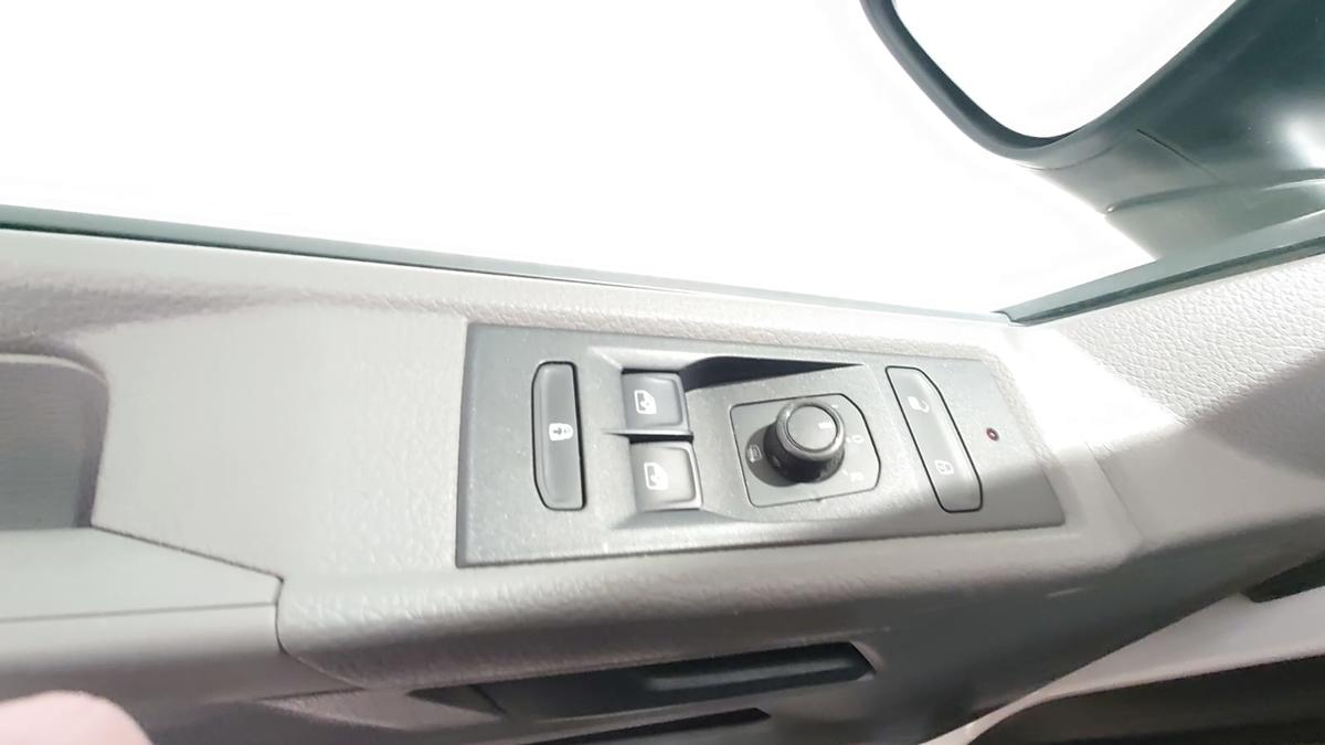 Volkswagen T6 Transporter lang 5 Sitzer Navi Klima vo & hi