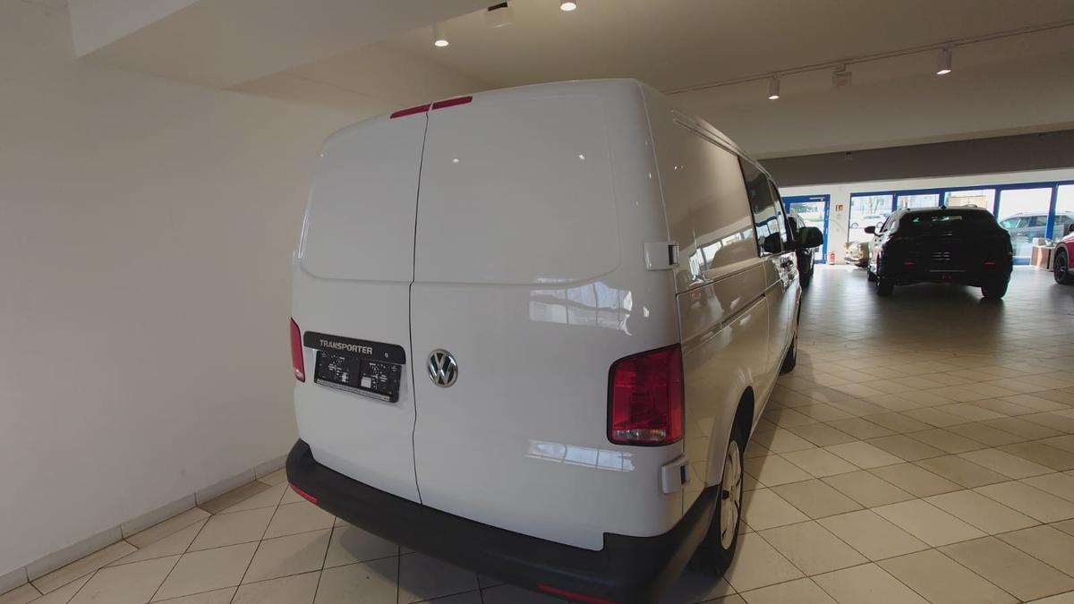 Volkswagen T6 Transporter lang 5 Sitzer Navi Klima vo & hi
