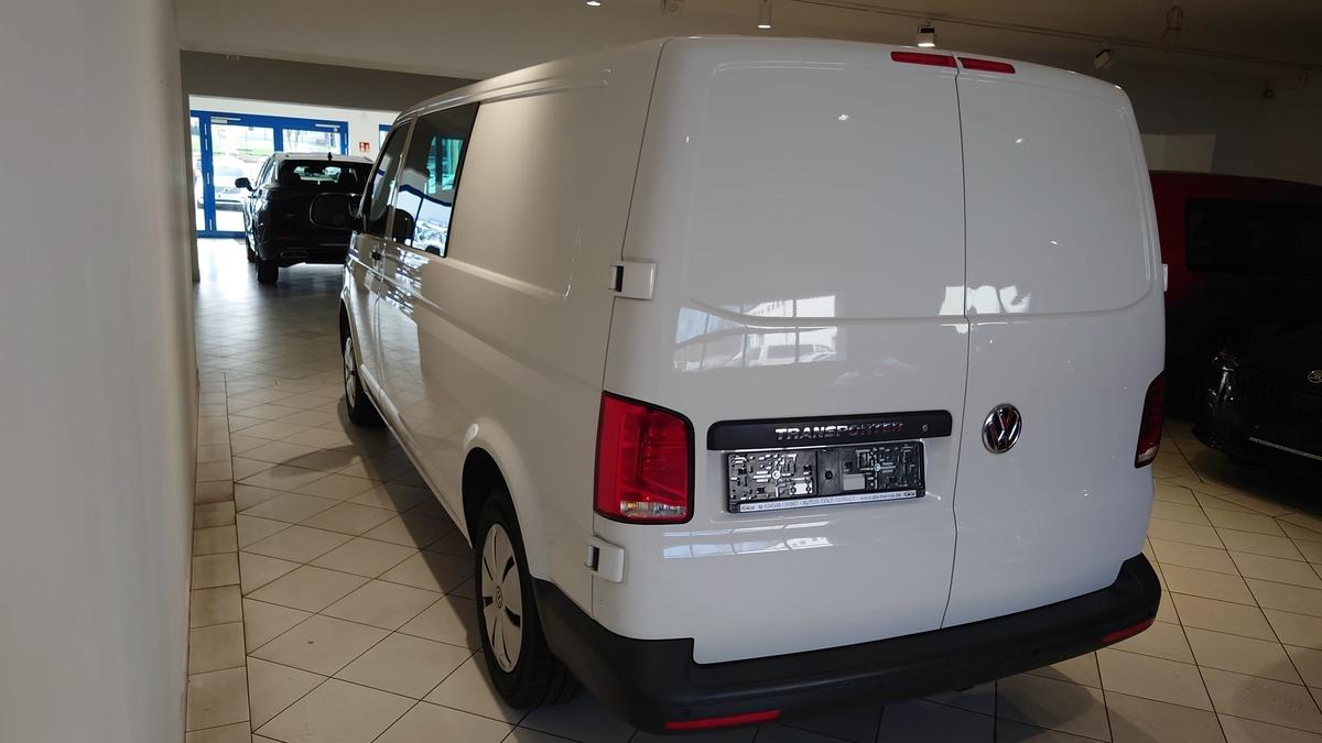 Volkswagen T6 Transporter lang 5 Sitzer Navi Klima vo & hi