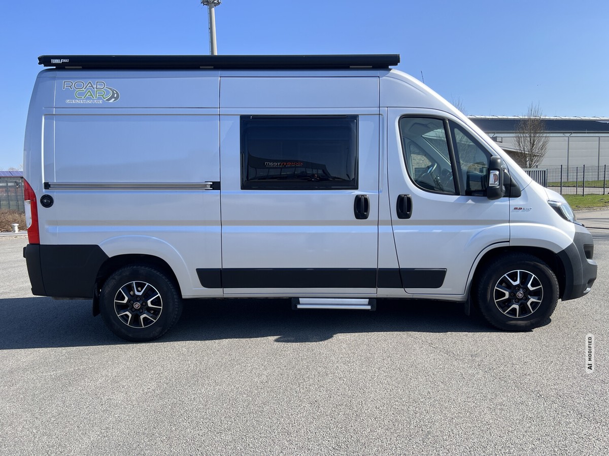 Pössl Roadcar 540 Automatik+Solar+SAT+AHK+Markise+Navi+160 PS