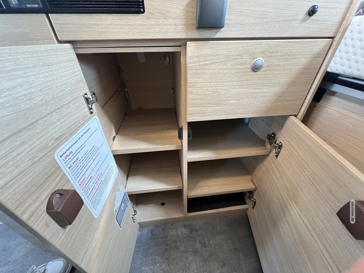 Pössl Roadcar 540 Automatik+Solar+SAT+AHK+Markise+Navi+160 PS