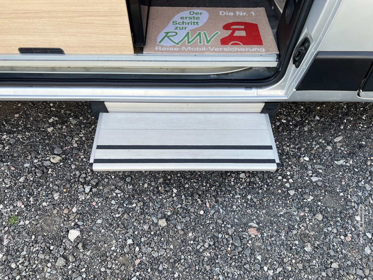 Pössl Roadcar 540 Automatik+Solar+SAT+AHK+Markise+Navi+160 PS
