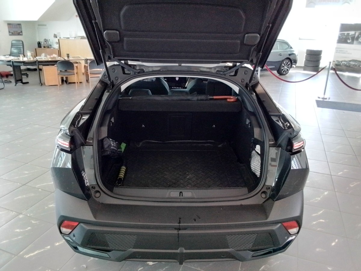 Peugeot 408 PureTech 130 EAT8 Allure Pack