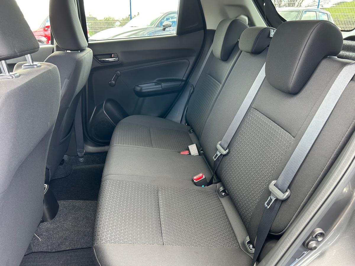 Suzuki Swift M-Hybrid Comfort Automatik LED Sitzh ToWiW Tempo