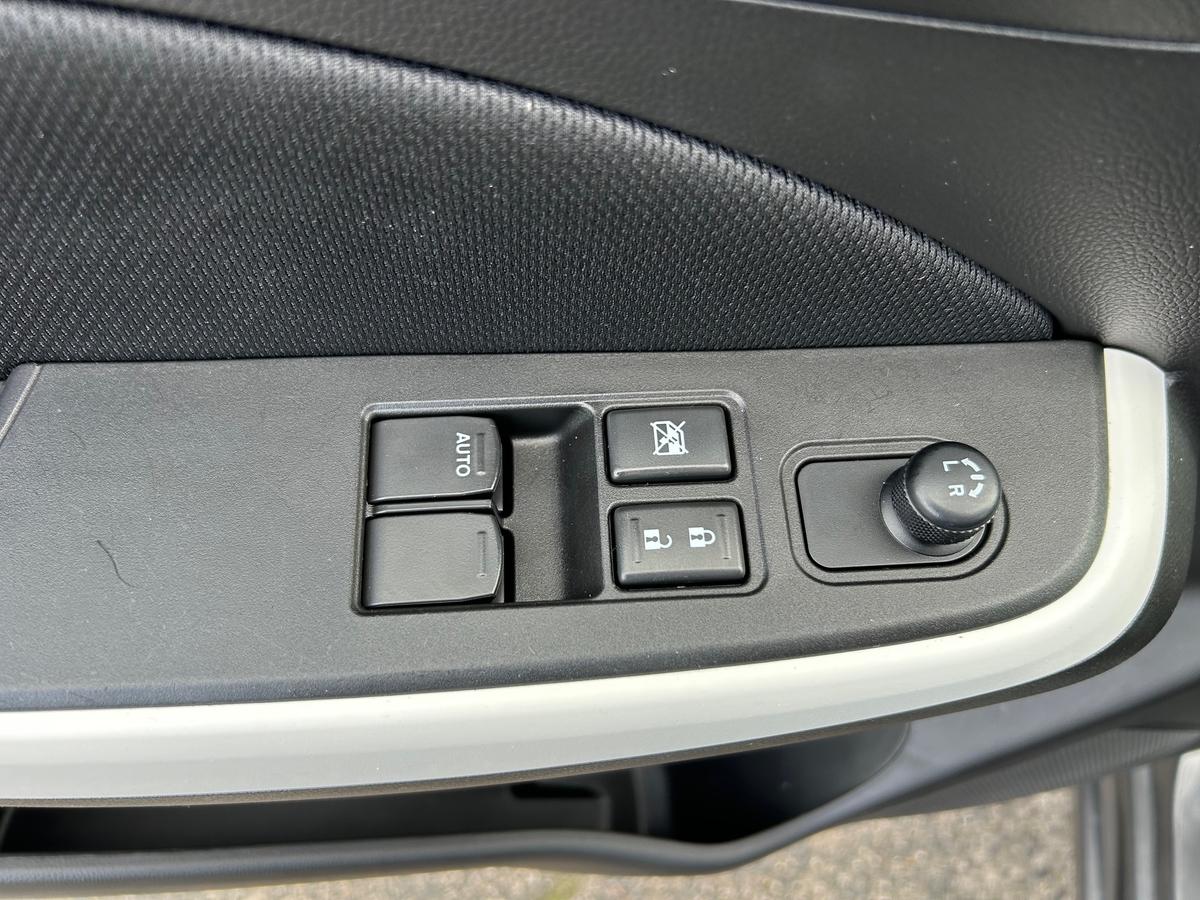 Suzuki Swift M-Hybrid Comfort Automatik LED Sitzh ToWiW Tempo