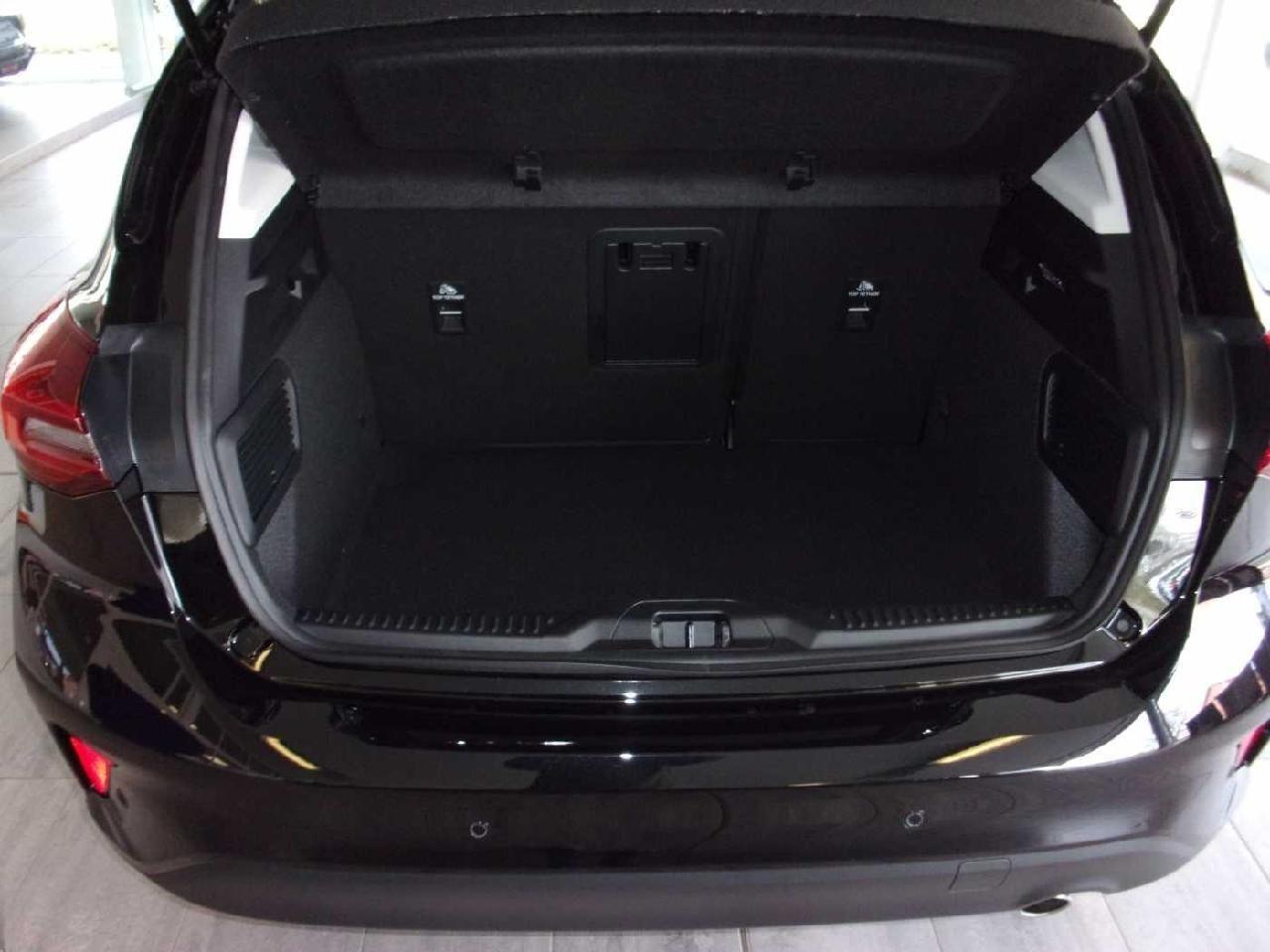 Ford Focus Lim. Titanium *LED-SHZ-Kamera*