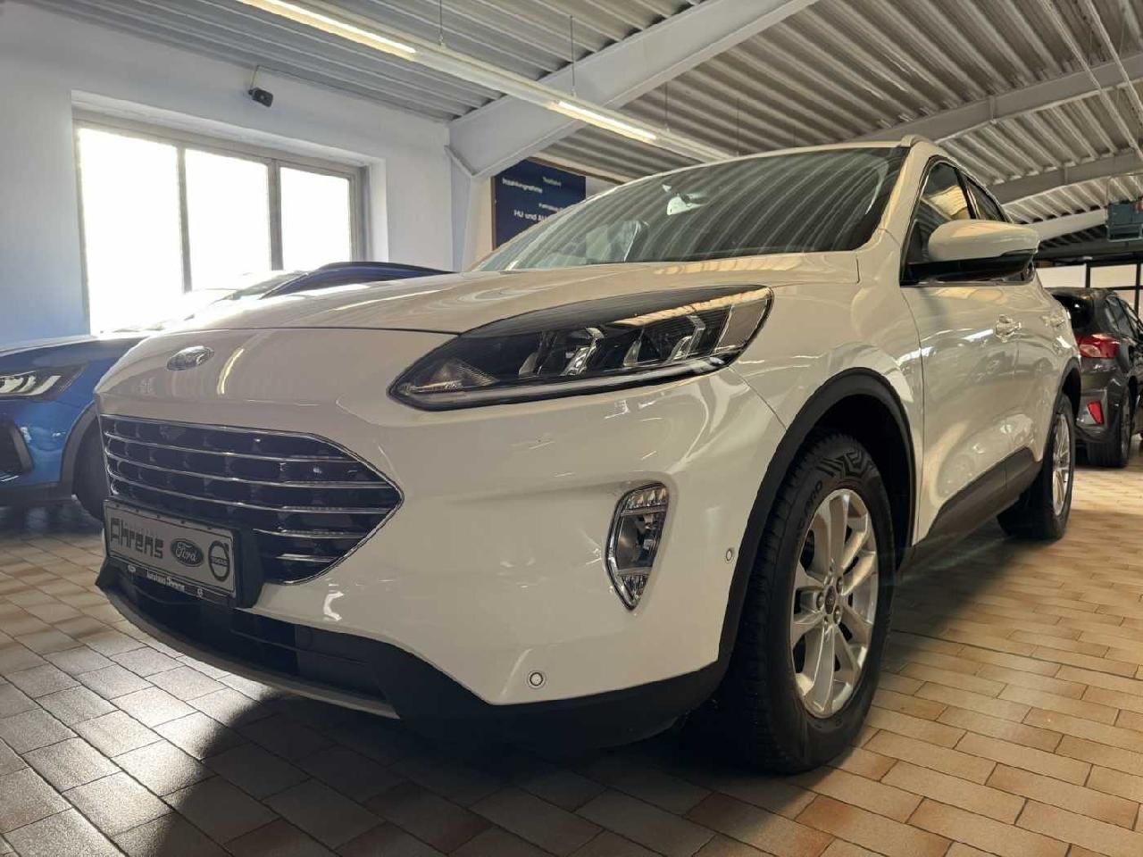 Ford Kuga Titanium *GJR-4xSHZ-Kamera-ACC*