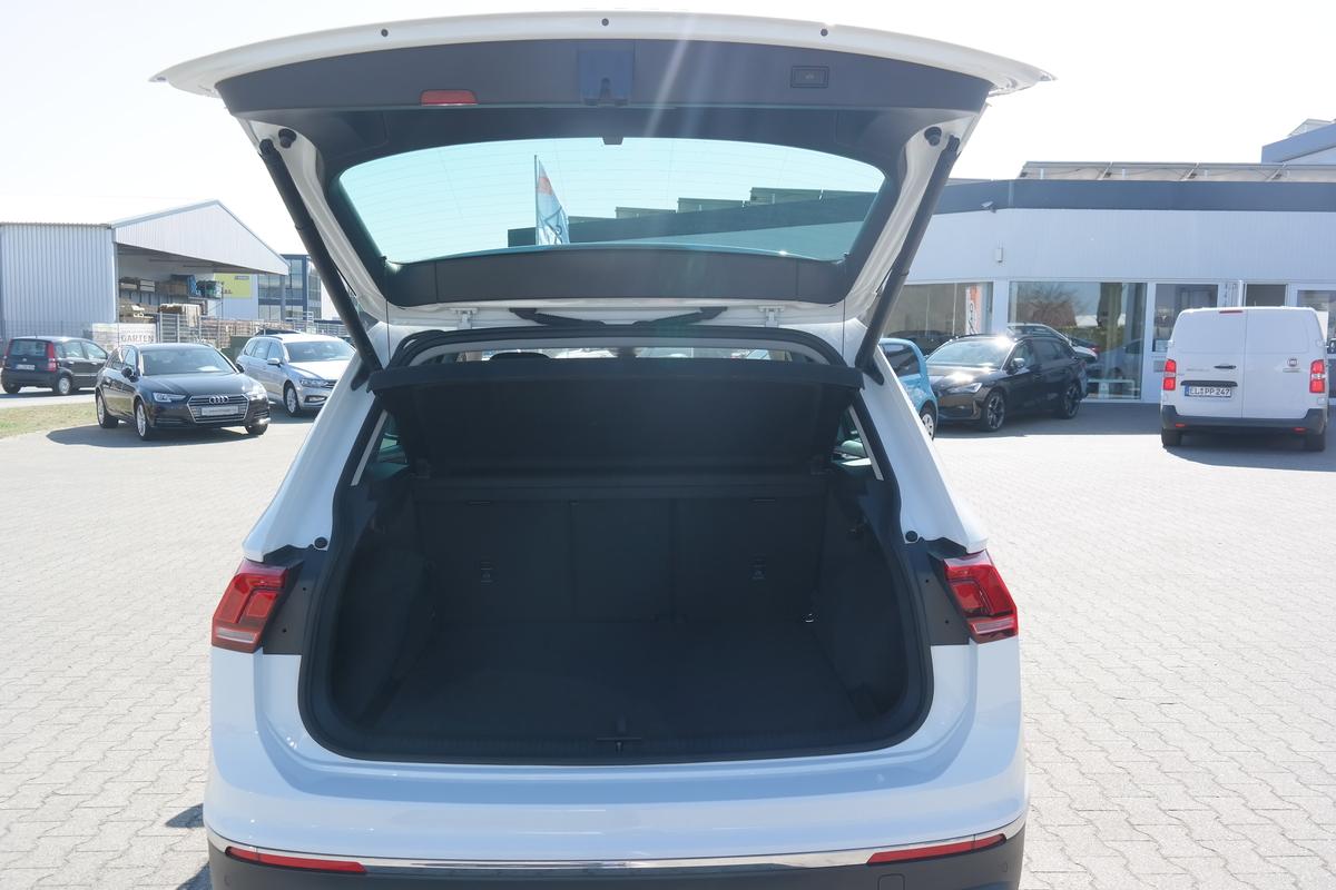Volkswagen Tiguan 2.0 TDI Life DSG ,Std.-Hzg., Matrix AHK....