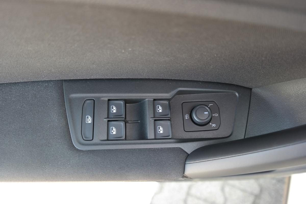 Volkswagen Tiguan 2.0 TDI Life DSG ,Std.-Hzg., Matrix AHK....