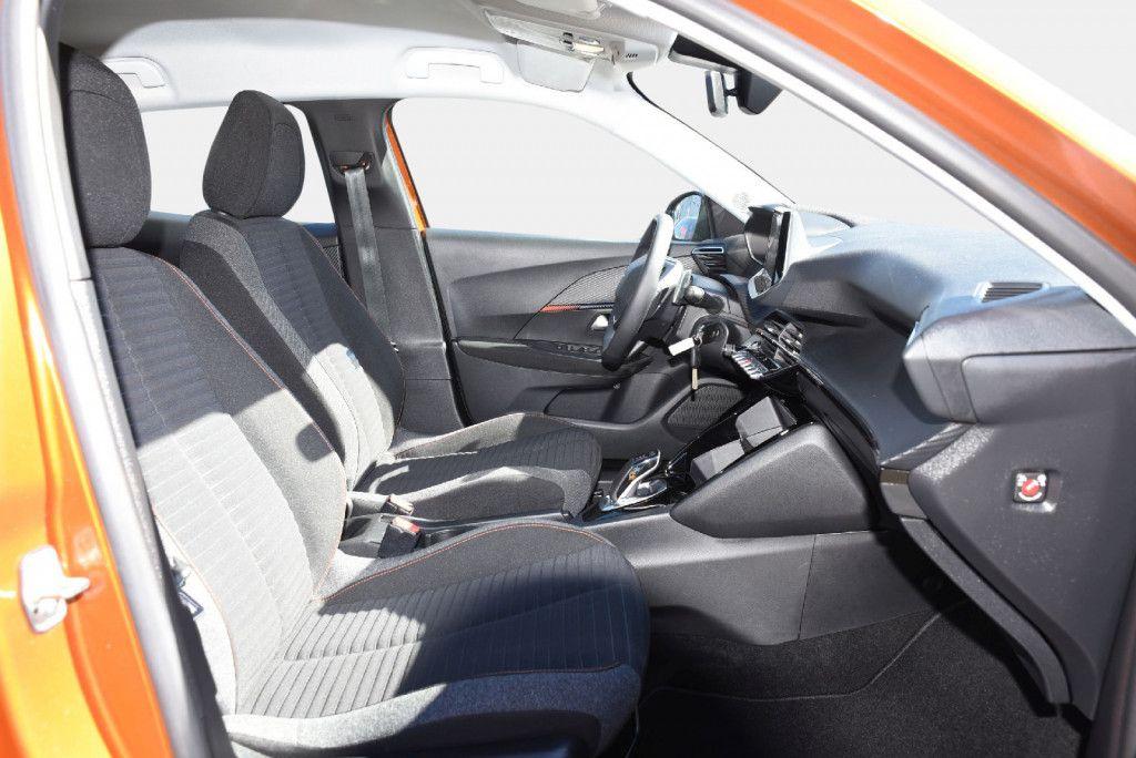 Peugeot 2008 Active Pure Tech 130 EAT8